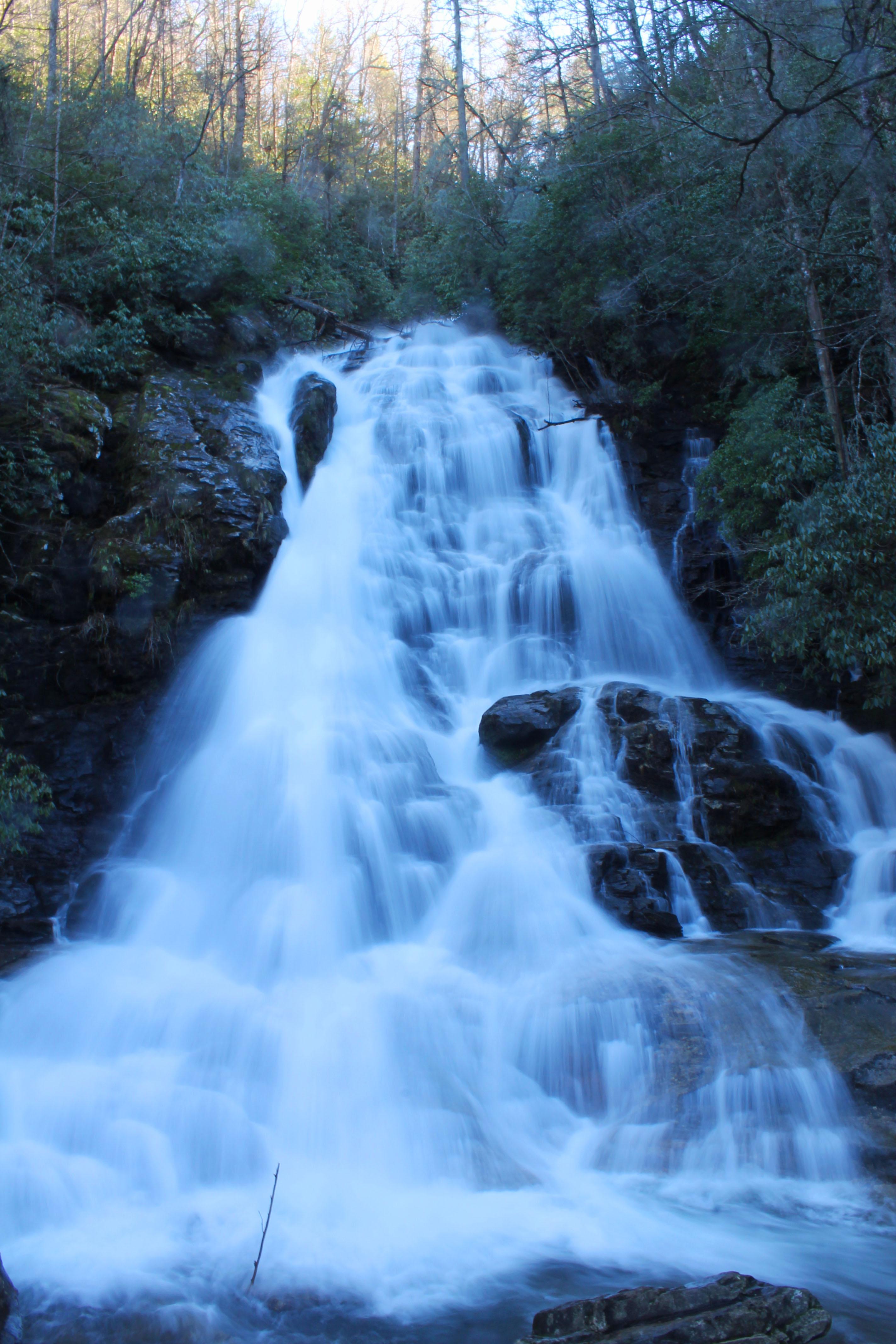 High Shoals Falls, Hiawassee, GA [2848 x 4272] [OC] r/EarthPorn