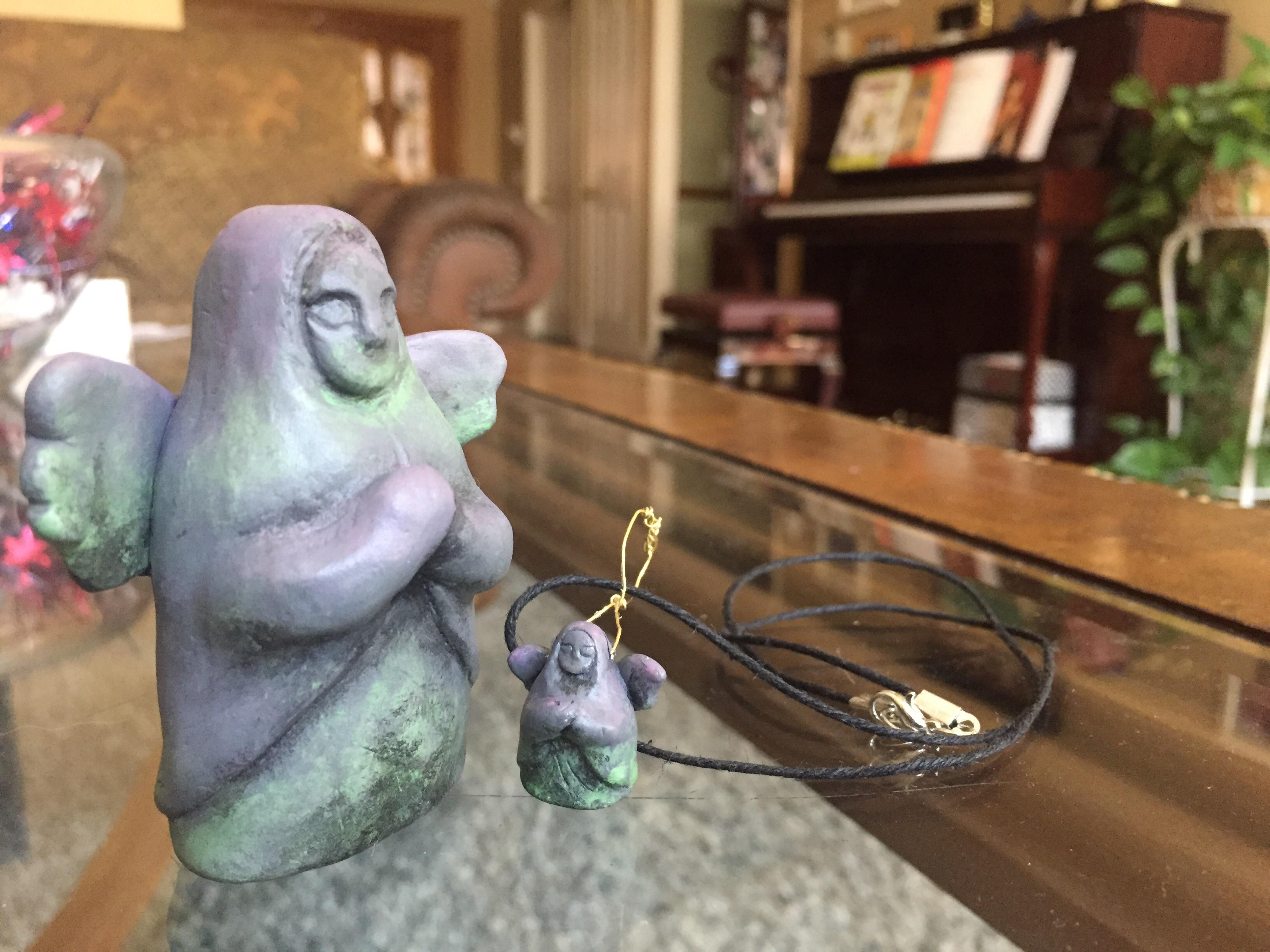 [botw] Little goddess statues I made out of clay! Decided to make the