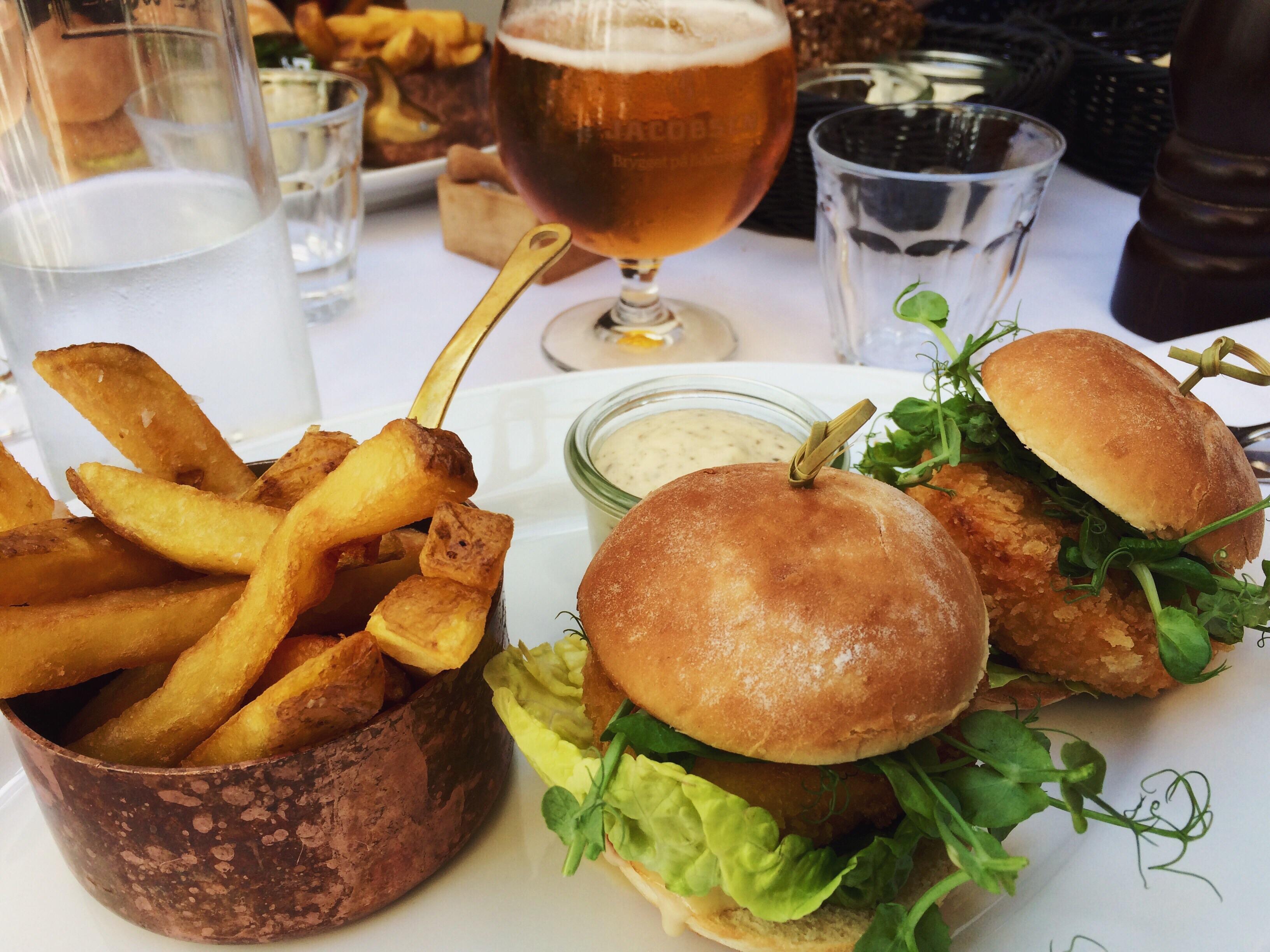 Lobster (fried) burger w/ fries and truffle dipping r/burgers