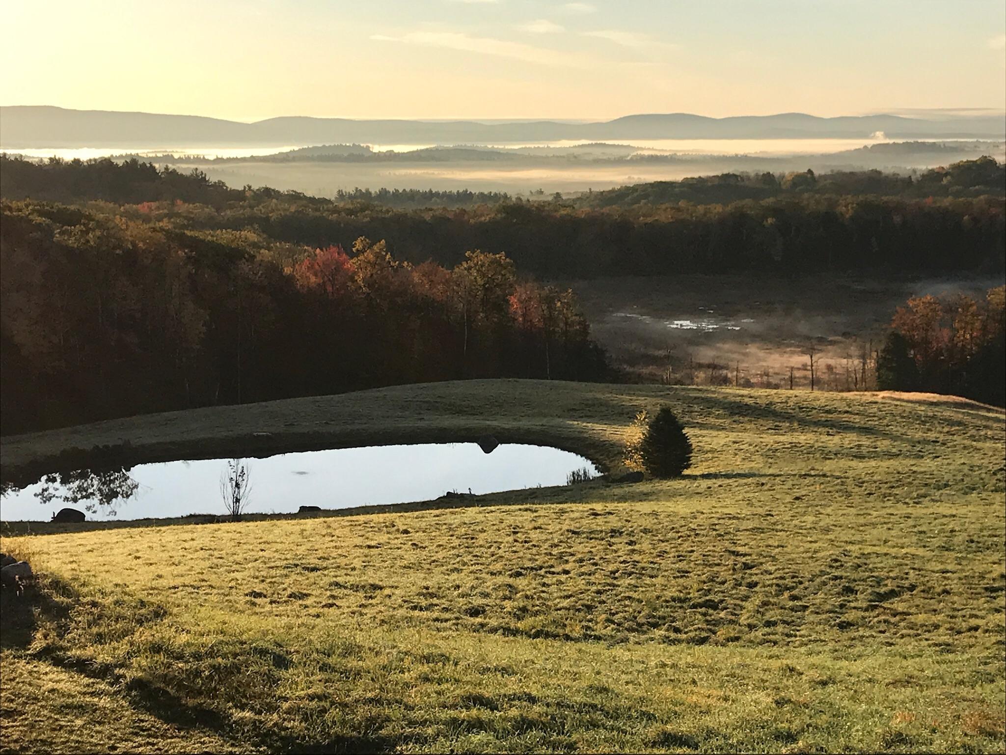 Crisp fall morning in Dublin, NH. [3264x2448][OC] r/EarthPorn