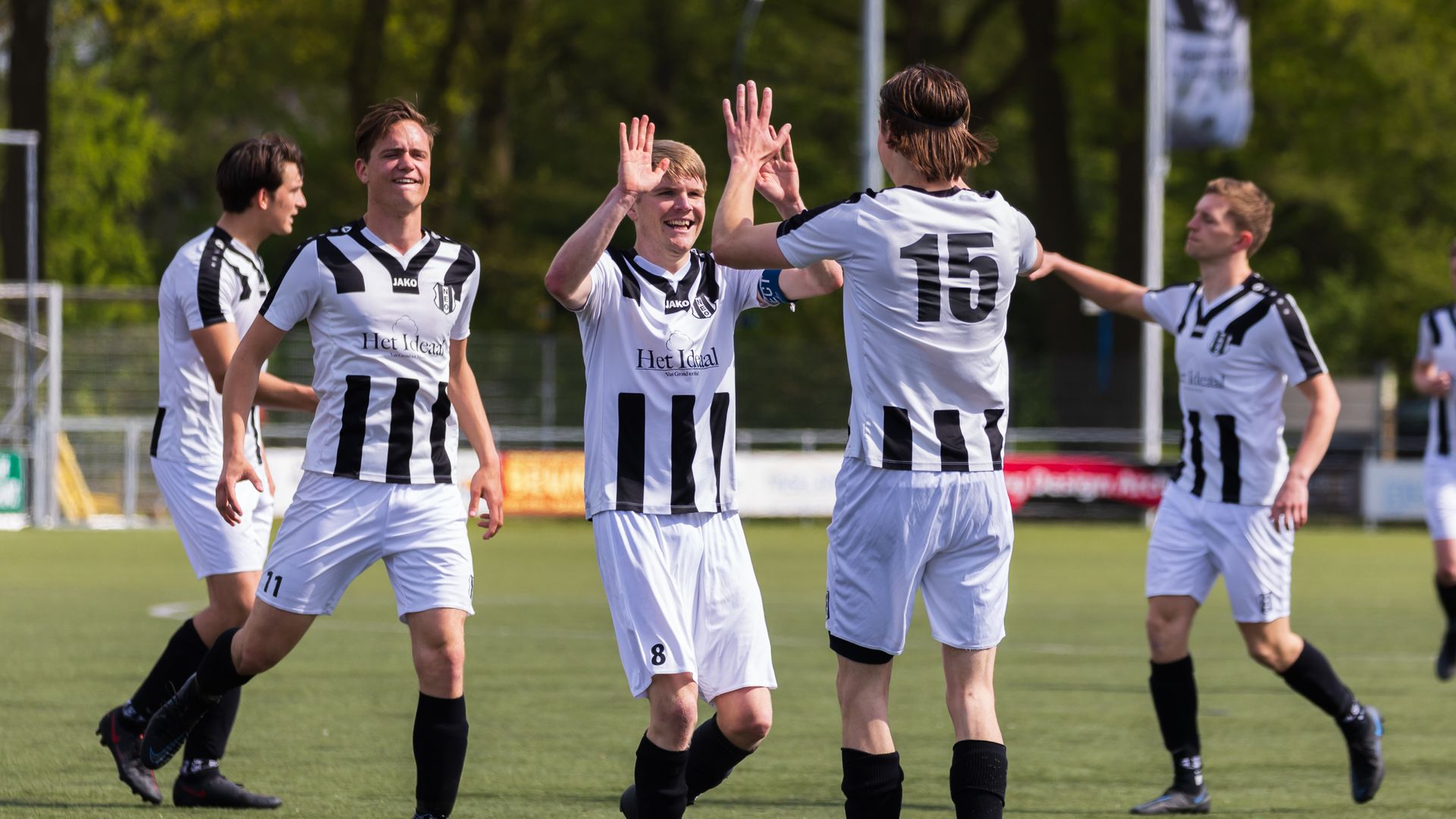 Uitslagen Zondagvoetbal: Tubantia Degradeert, Neo Wint Topper Van Bon Boys - Rtv Oost