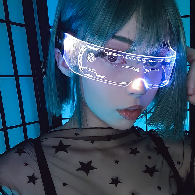 Monii: Songs list, genres, analysis and similar artists - Chosic