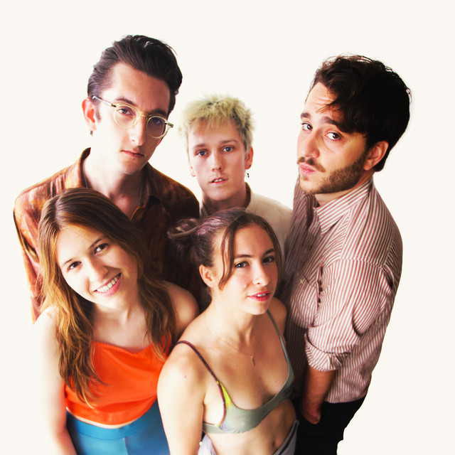 Melt genres, songs, analysis and similar artists Chosic