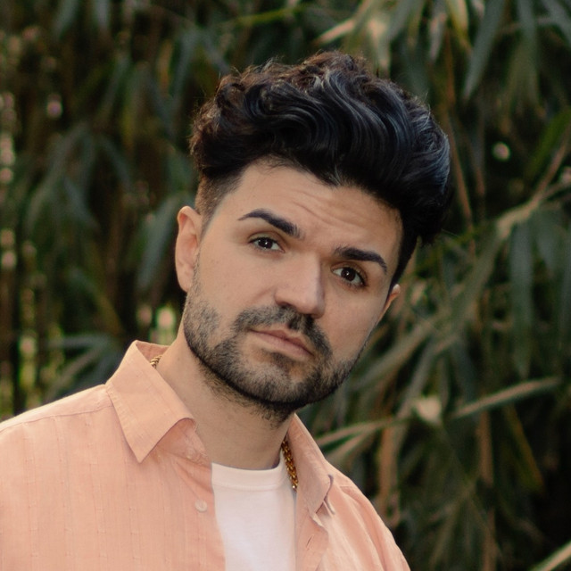 Henry Fambrough and John Edwards of The Spinners Concert & Tour History Concert Archives