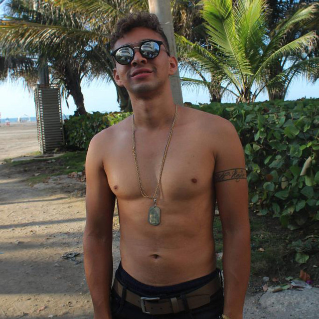 Ale Alejandro Spotify