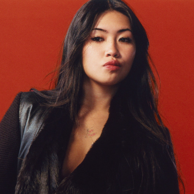 Jul 05, 2025 Sabrina Carpenter / Clairo / beabadoobee at Hyde Park