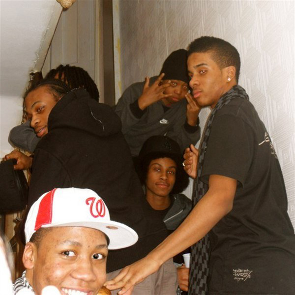 House Party song and lyrics by TailrMdeLvn، Drmrl Spotify