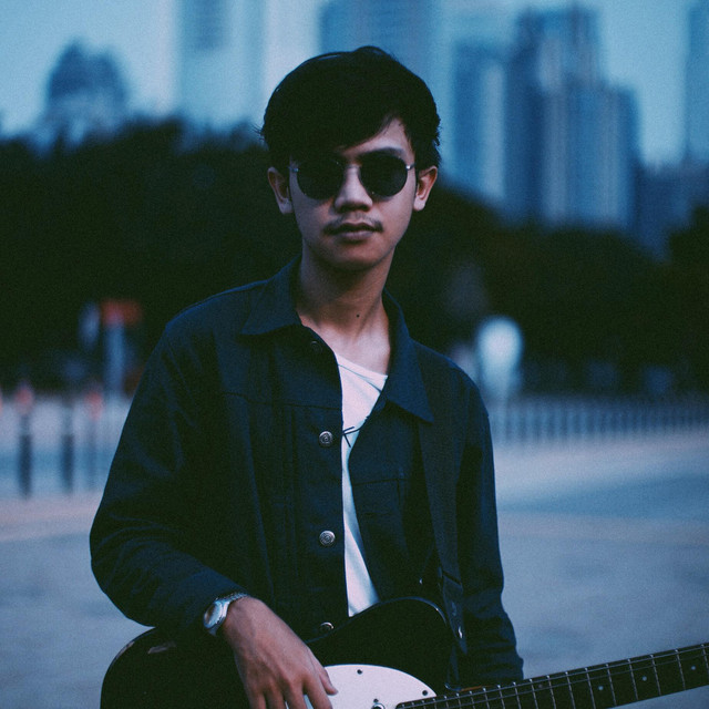 Elang Defrianto on Spotify