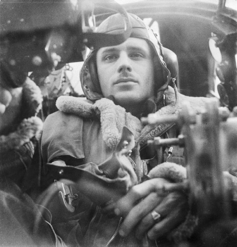 Cecil Beaton's war photography