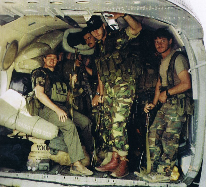 Cool photos of Mercenaries in Africa (Executive