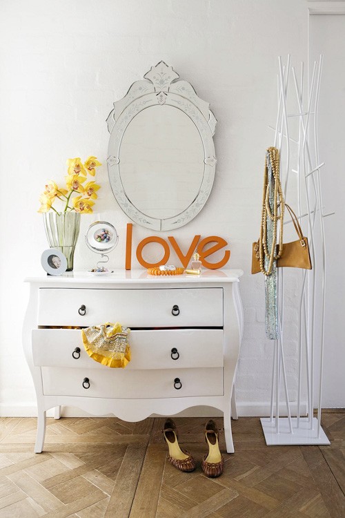 25 Ideas To Decorate With Words Shelterness