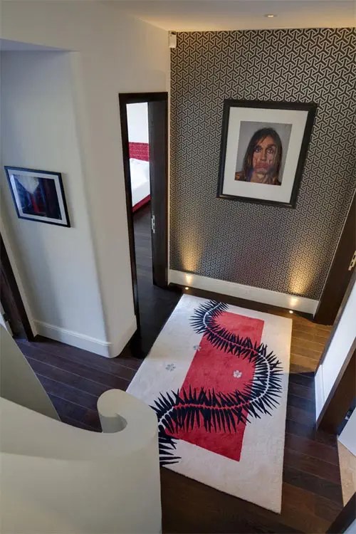 55 Cool Hallway Decor Ideas Shelterness