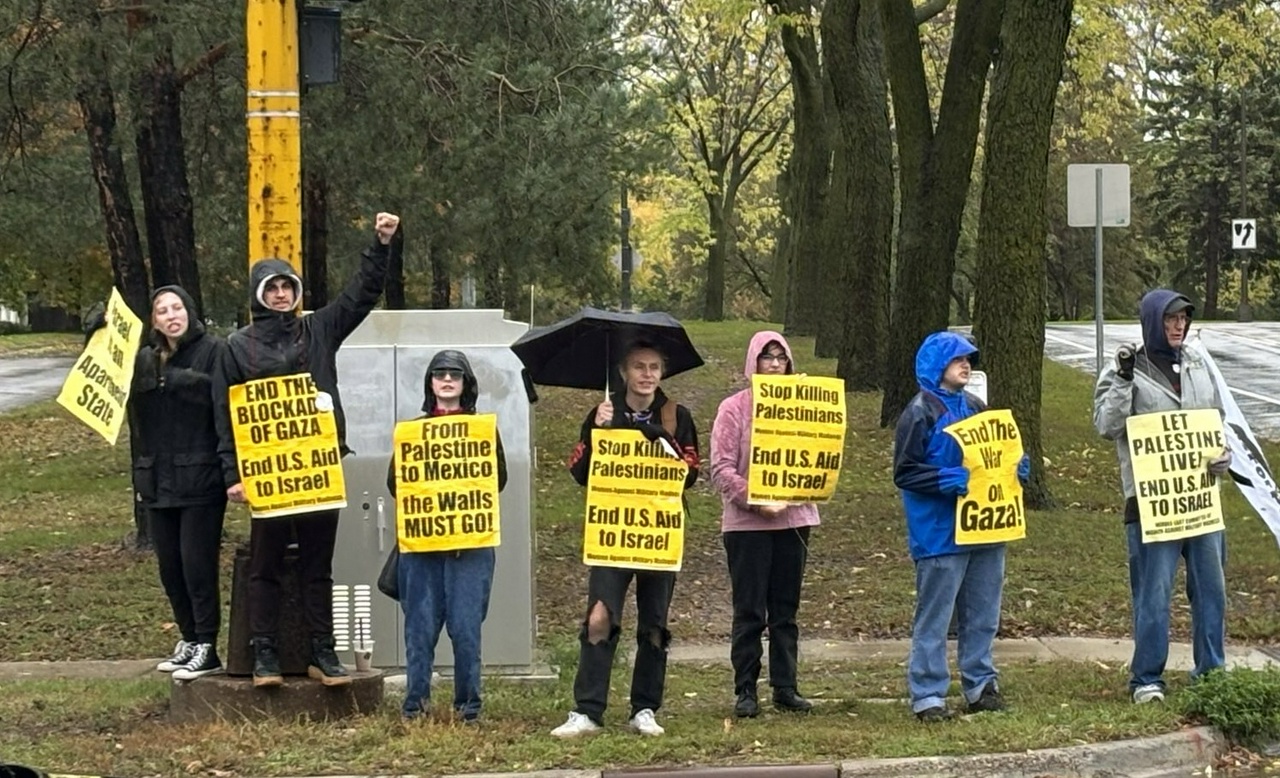St. Paul vigil shows solidarity with Palestine as Israel bombs Gaza