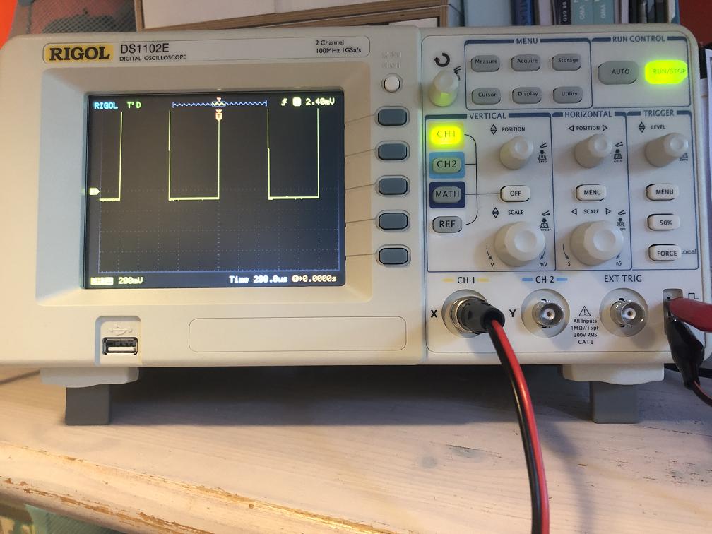 trigger DS1102E oscilloscope not triggering above 200mV Electrical
