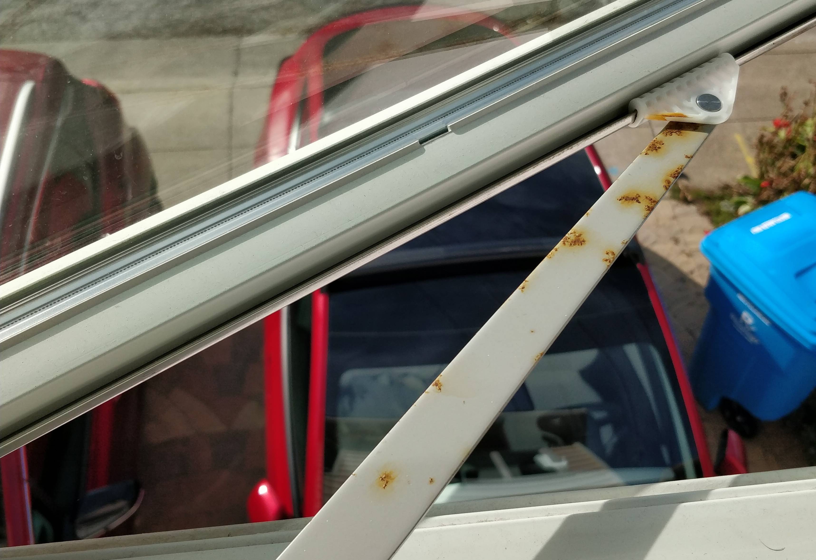 How to clean and protect metal window frame from rust - Home