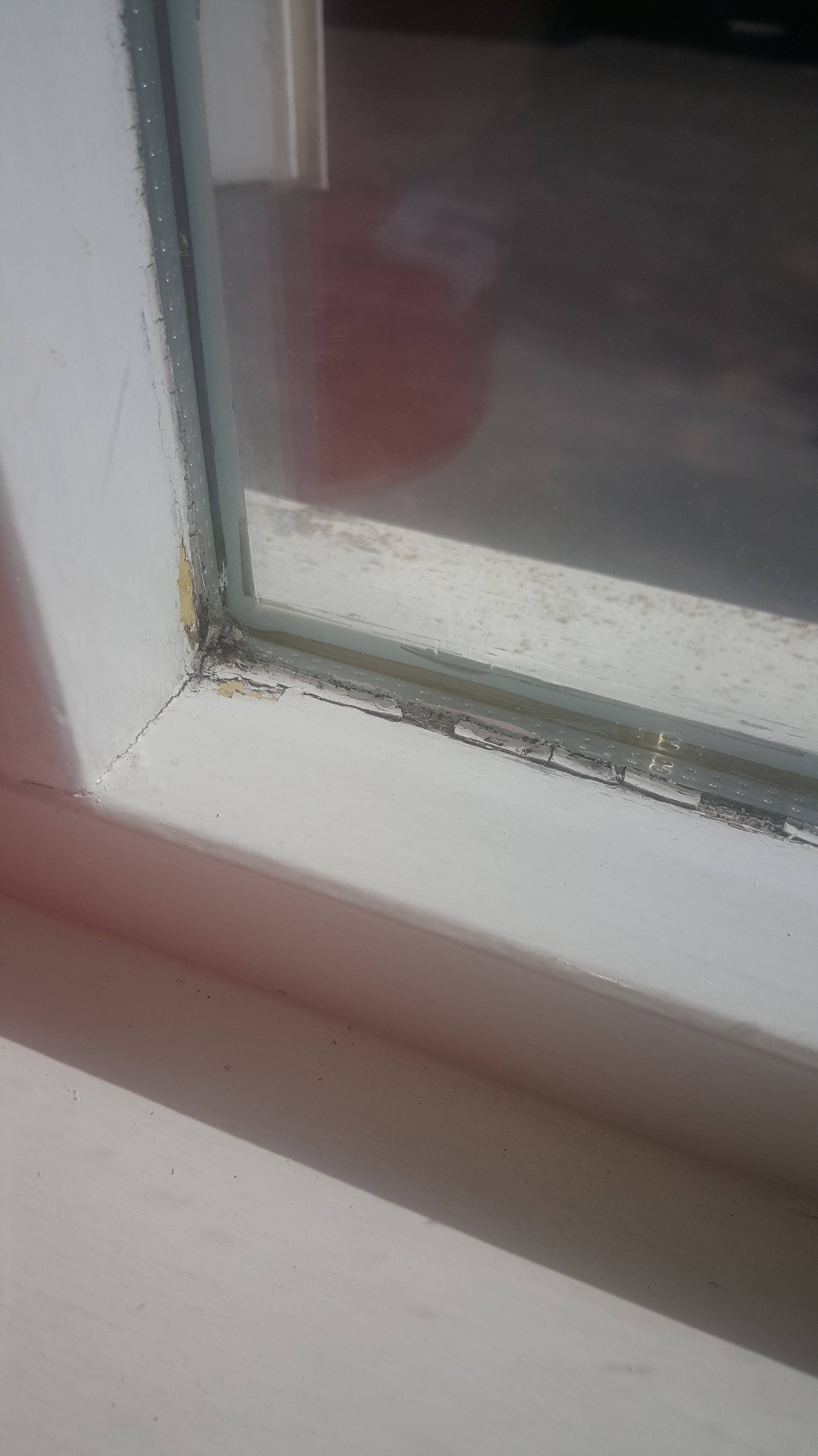 caulking Caulk/Putty around Interior Timber Frame Window Gaps Home