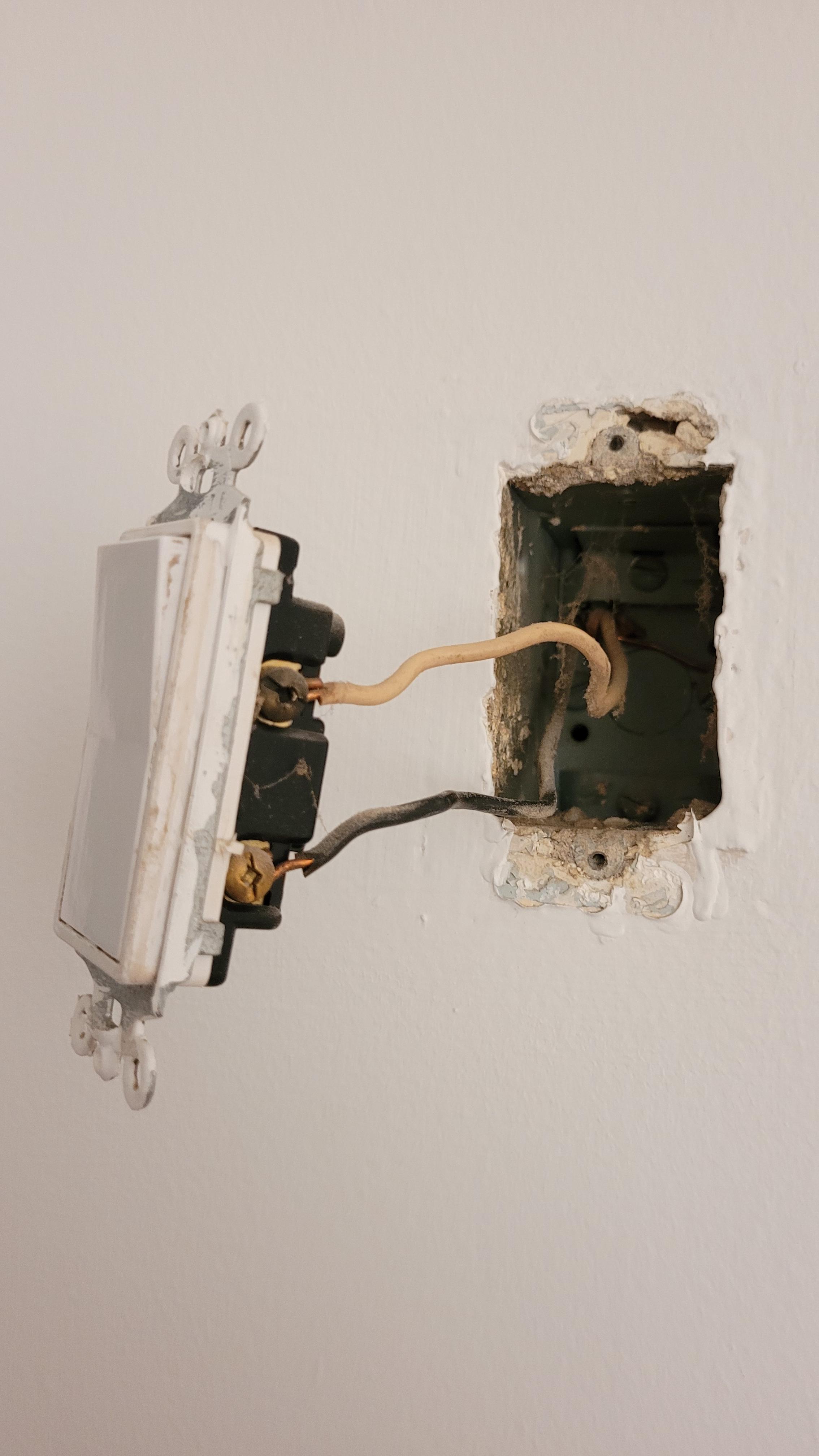 electrical - Light switch using white and black white wires, no ground
