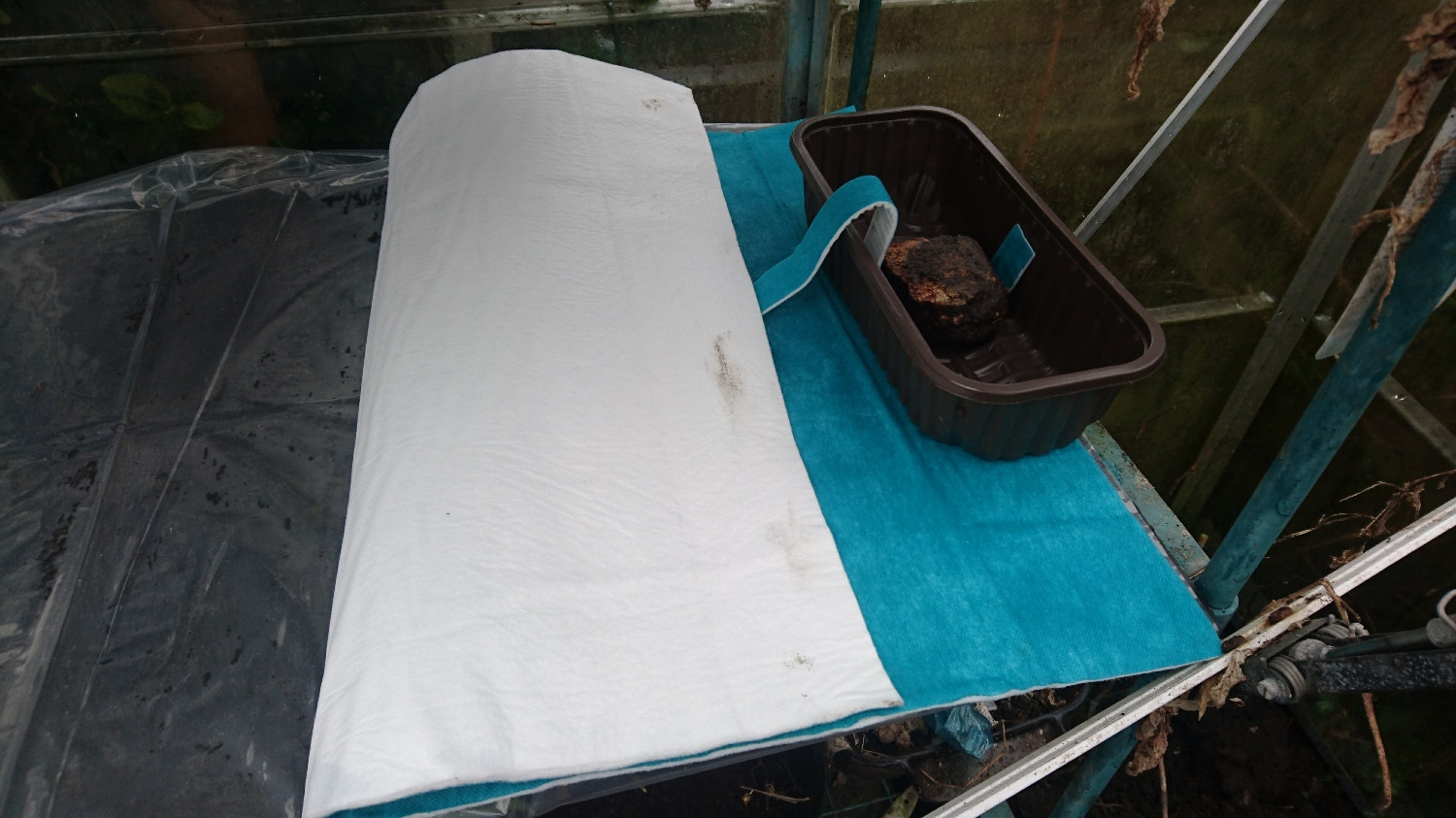 watering Which way up does capillary matting go? Gardening & Landscaping Stack Exchange