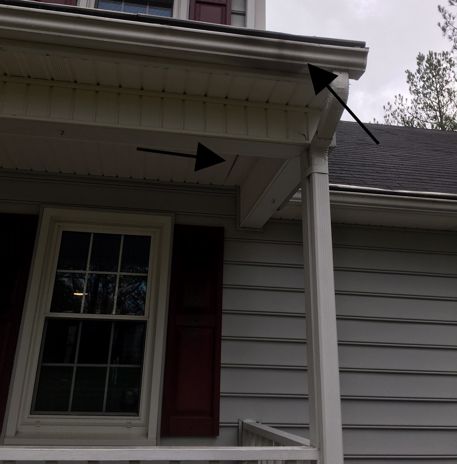 leak - Water dripping from soffit - problem with the gutter, roof, or