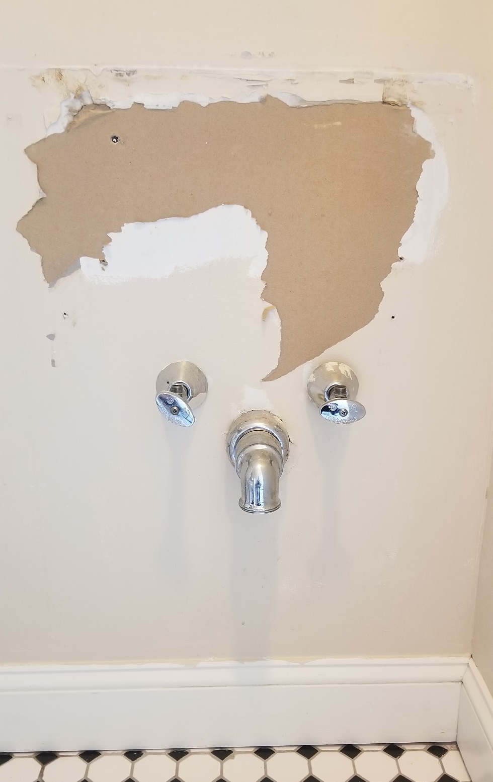 drywall How to cut out wall to install brace for pedestal sink