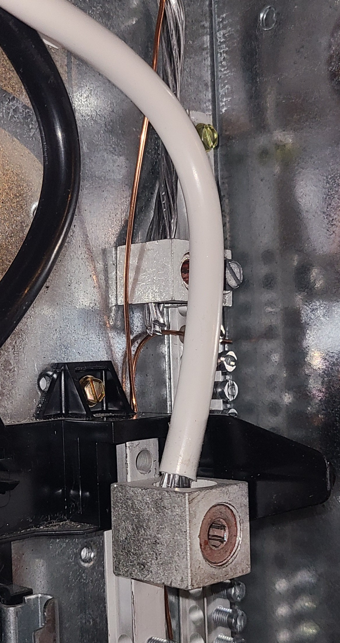 electrical - Panel Ground Wire Routing - Home Improvement Stack Exchange