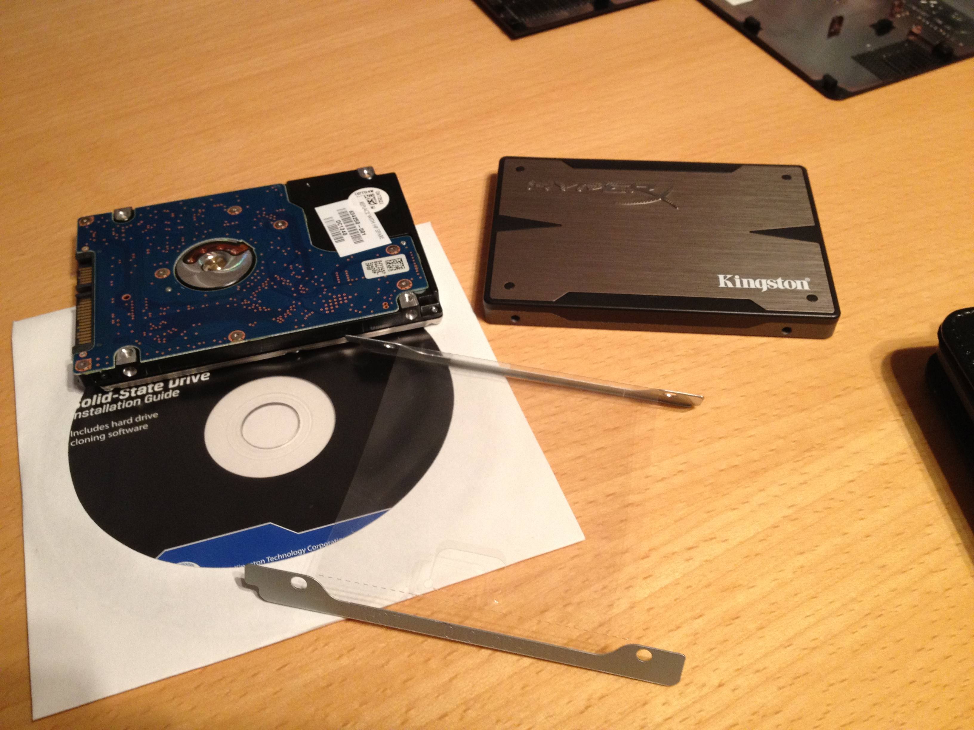 external hard drive - Do I have to put the cover on the SSD when 