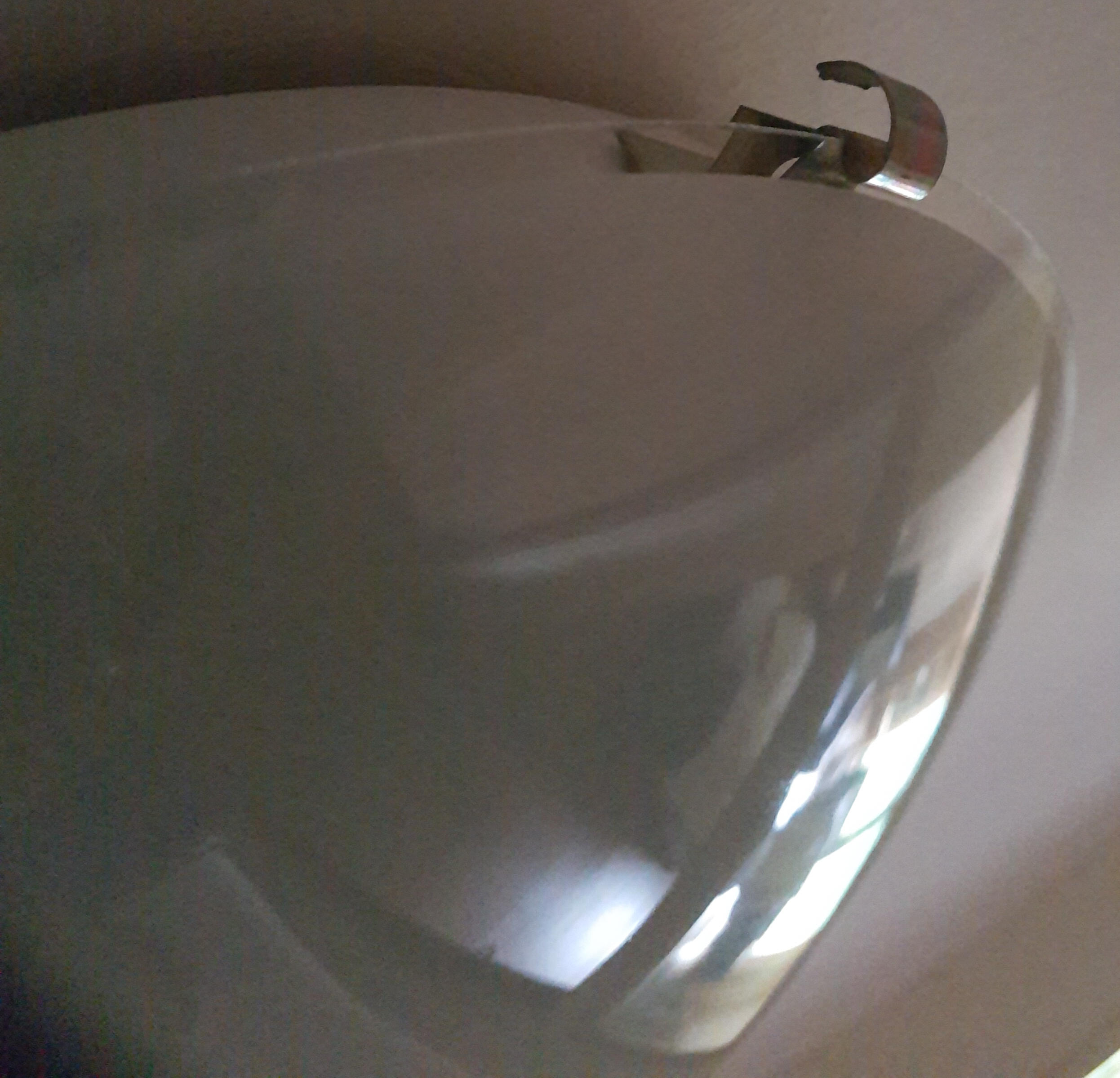 lighting - How do I open this light fixture that has 3 screws / hooks