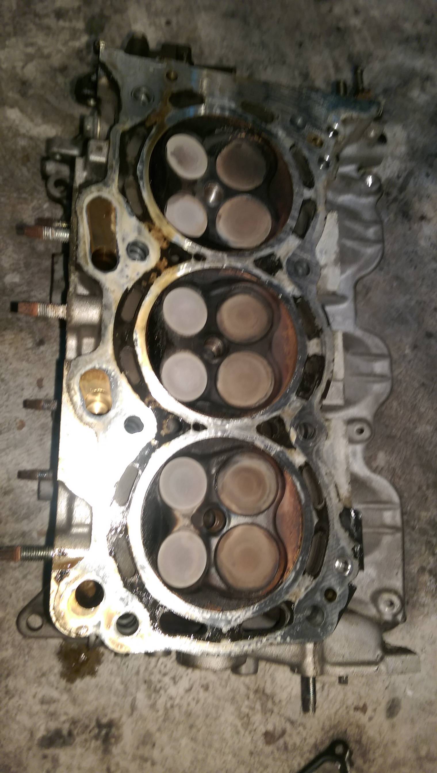 How to clean cylinder head and engine block contact surface before
