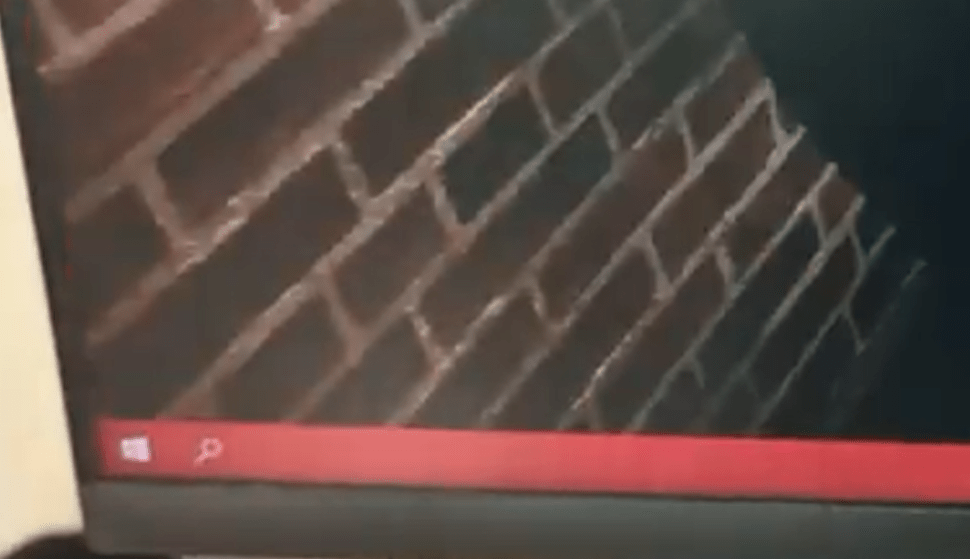 flashing screen on windows startup Super User