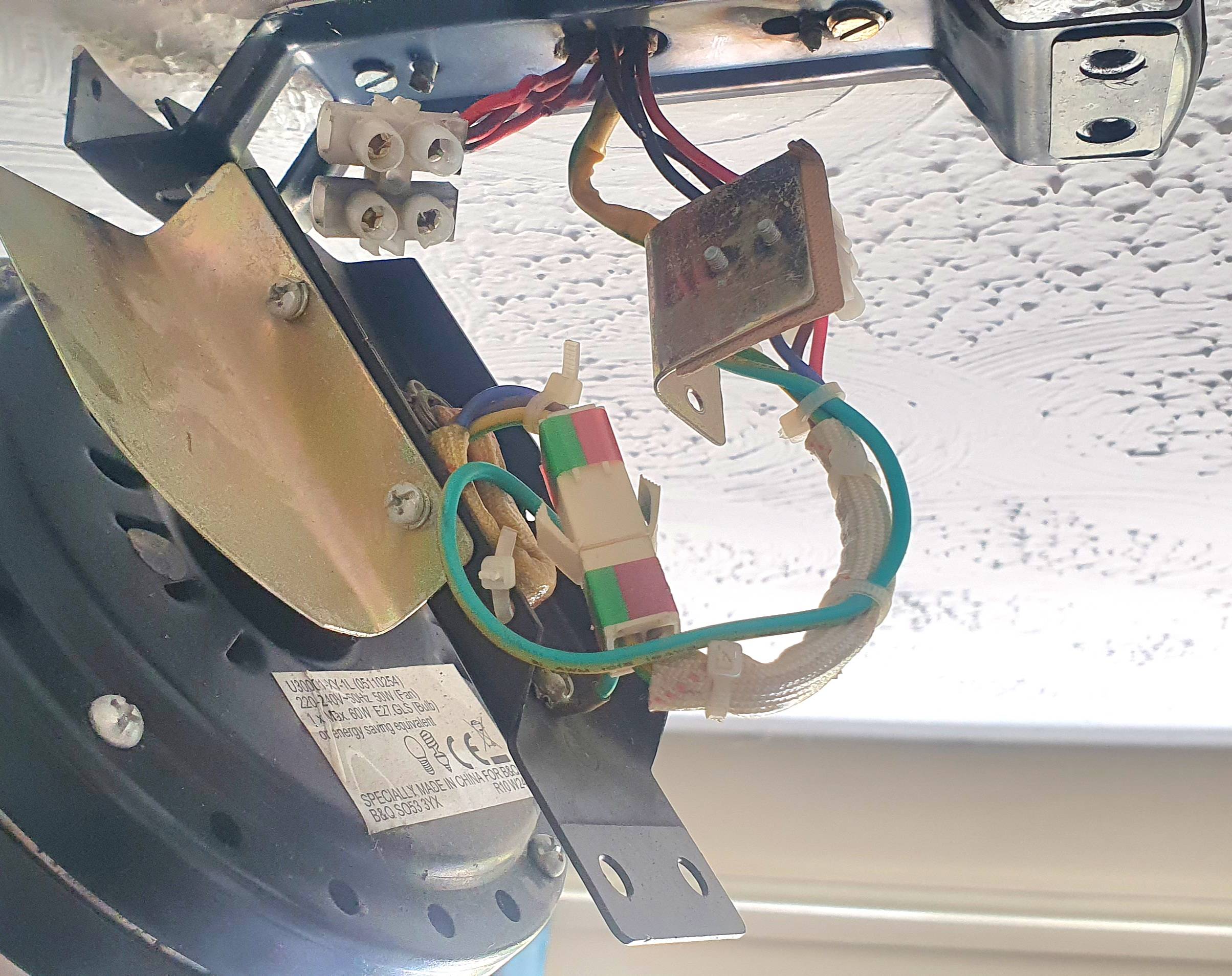 Ceiling fan wiring causing circuit breaker to trip Home Improvement