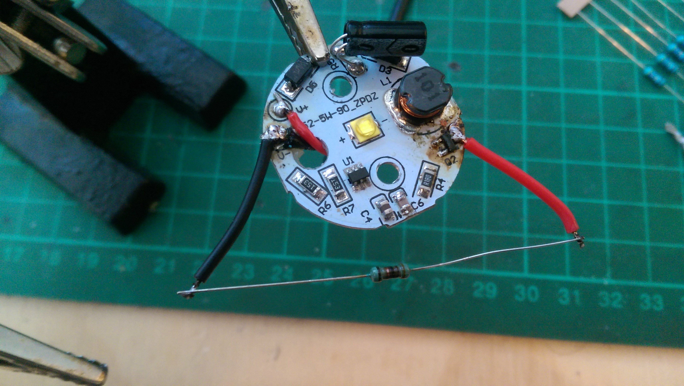 led Why do different resistors of the same power rating burn out