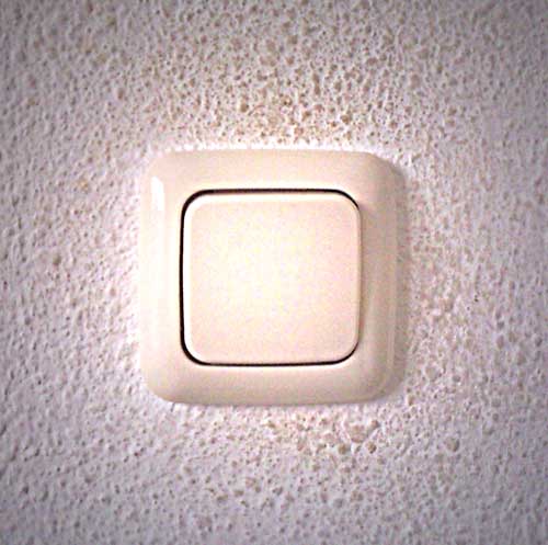 controls - Should a light switch be small or big, or does this 