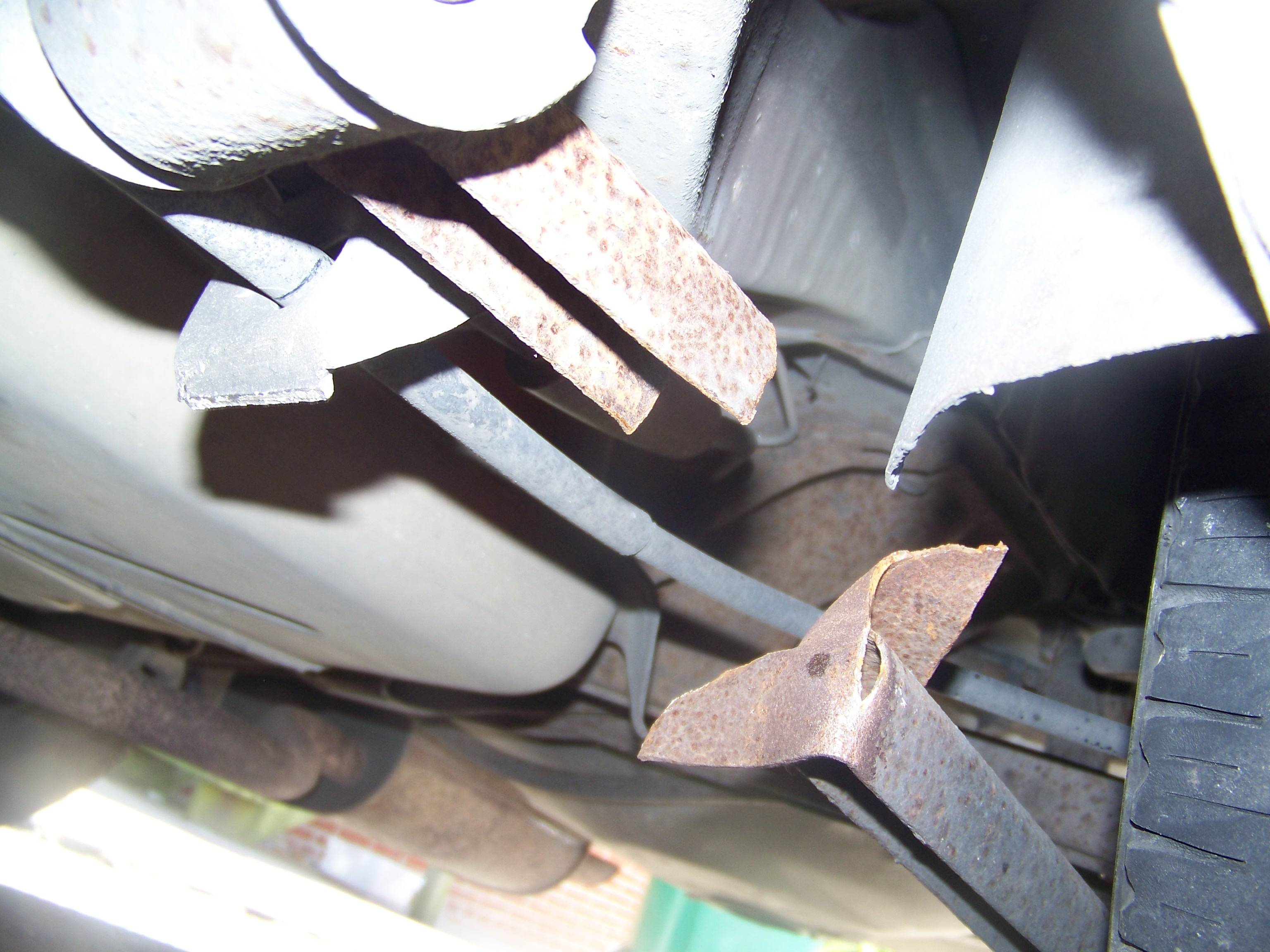 chevrolet - Need Help Identifying Broken Suspension Part - 1995 Chevy