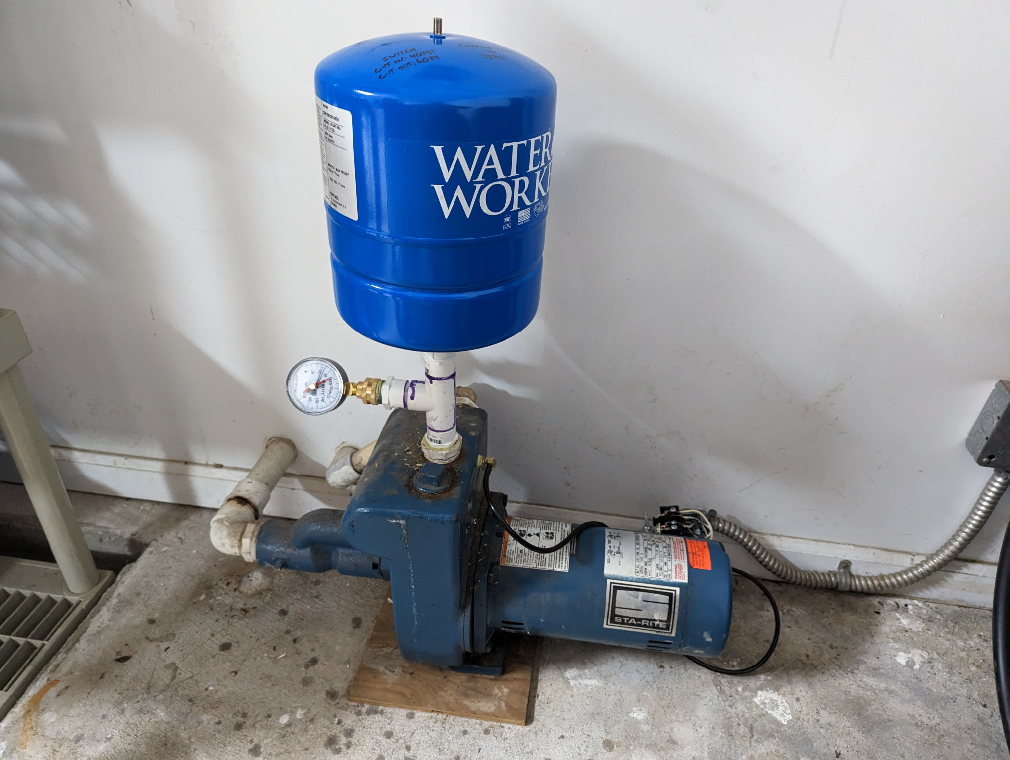 water pressure - Well Pump Startup Triggers Cut-Off - Home Improvement