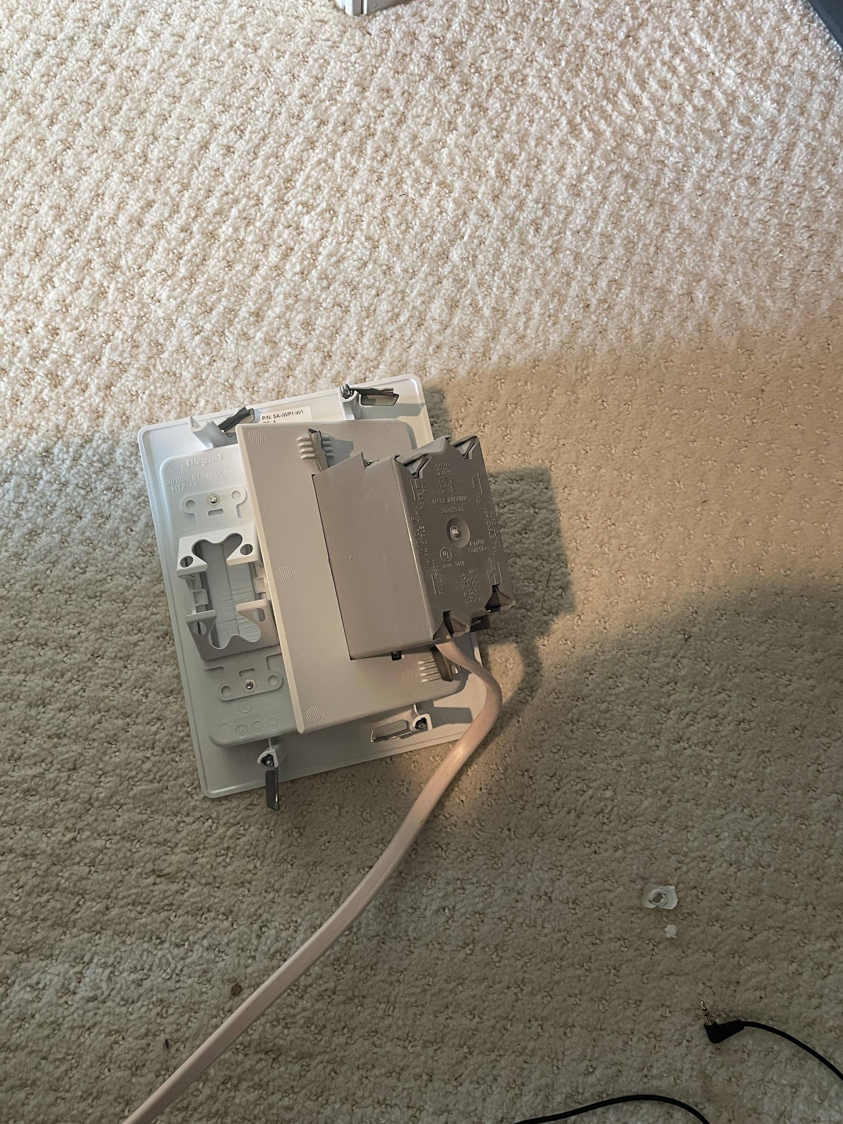 electrical - Wire Concealers on Exterior Wall? - Home Improvement Stack