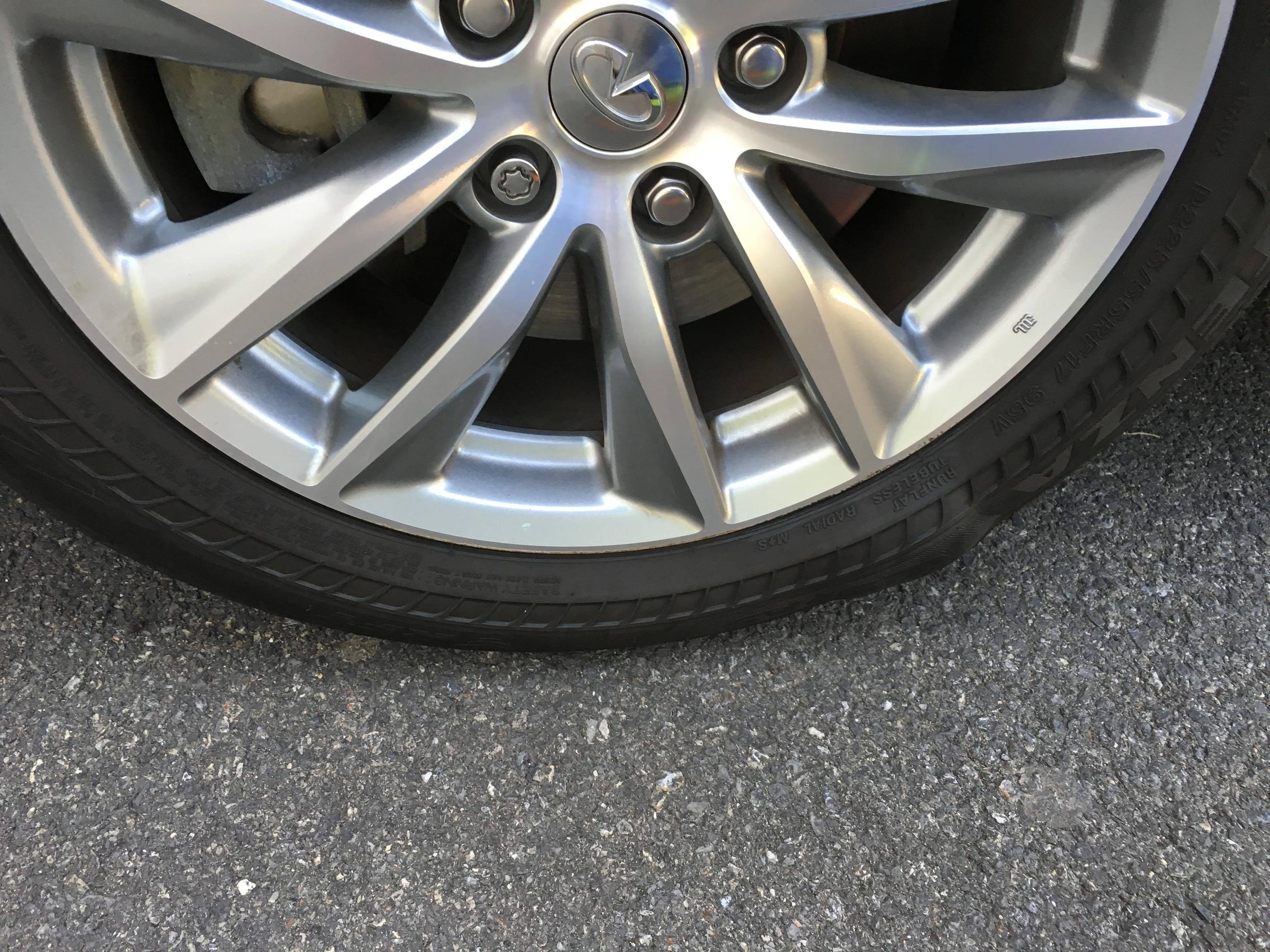 tires Bulge in infiniti q50 driver's side bridge stone Motor