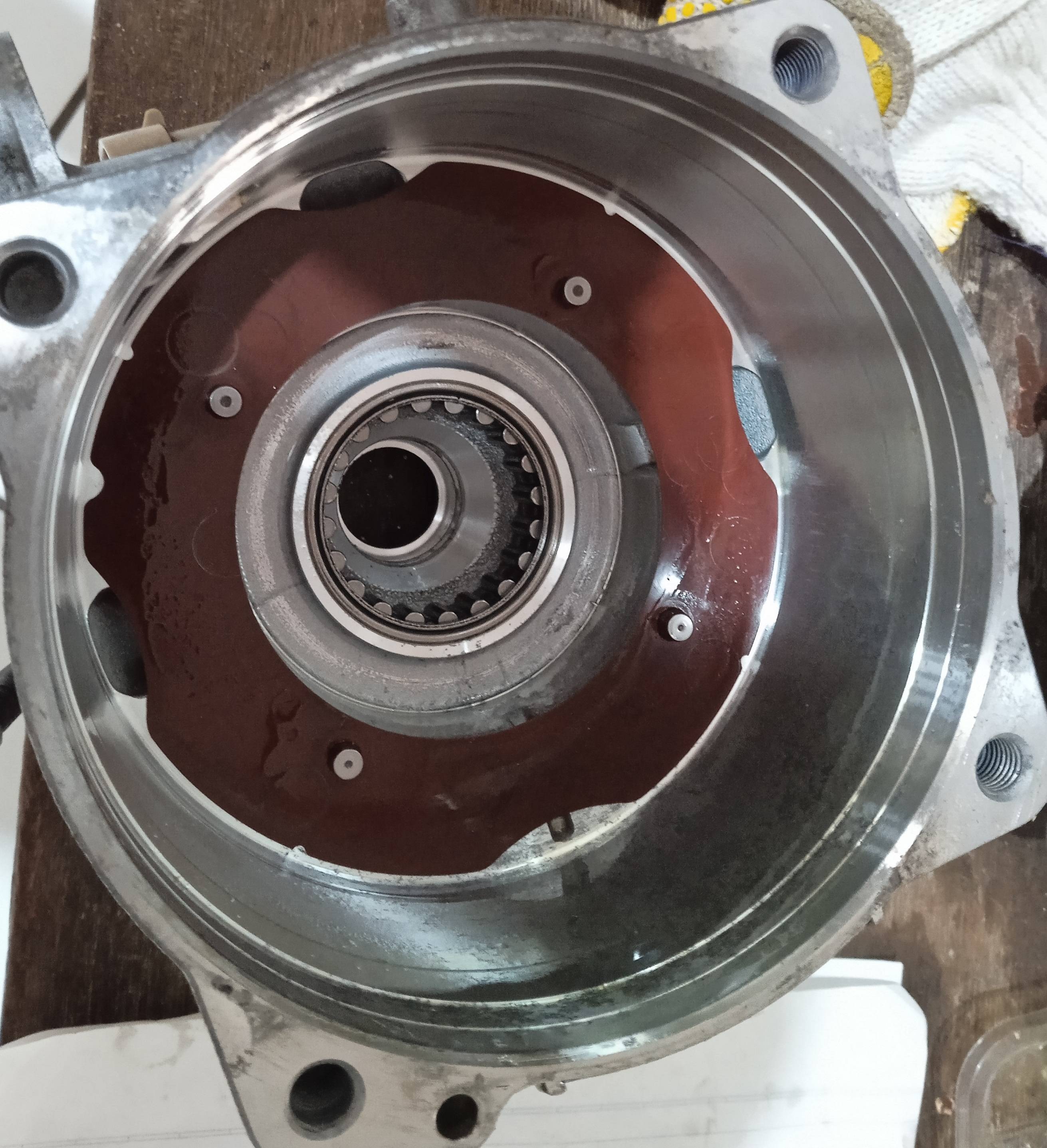 chevrolet AC compressor clutch air gap gets wider by itself after bearing and shaft seal