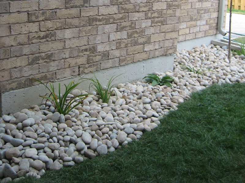 drainage why river stones needed close to foundation Home