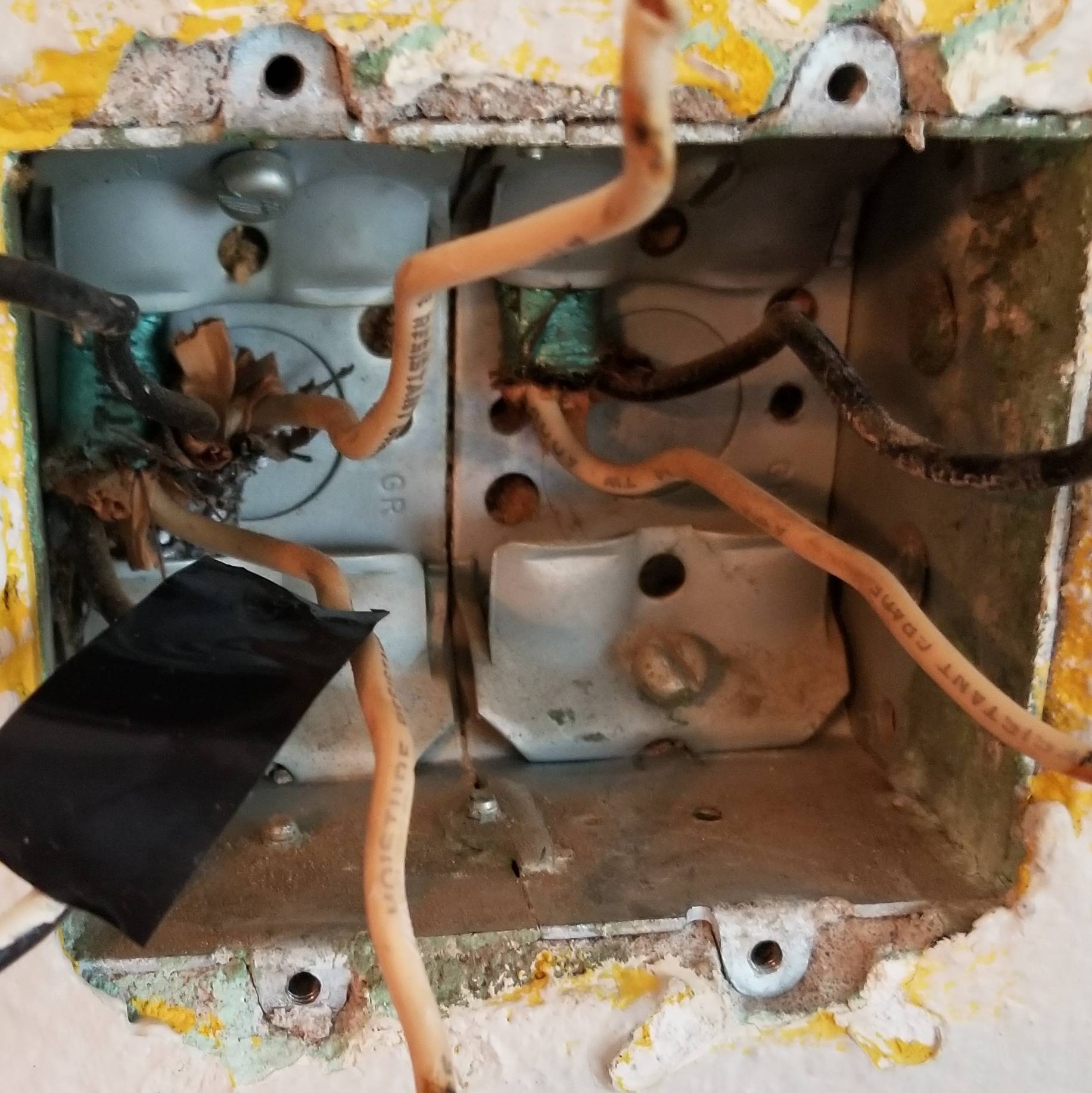 Wiring two switches same box - Home Improvement Stack Exchange