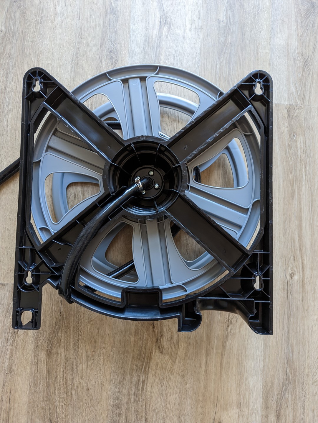 exterior Installing hose reel to vinyl siding Home Improvement