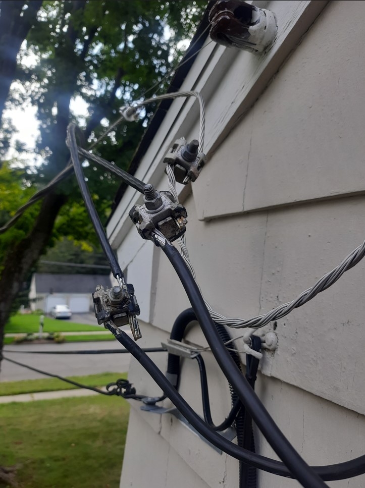 electrical Service Entrance Wire To Drop Splice 200AMP Home