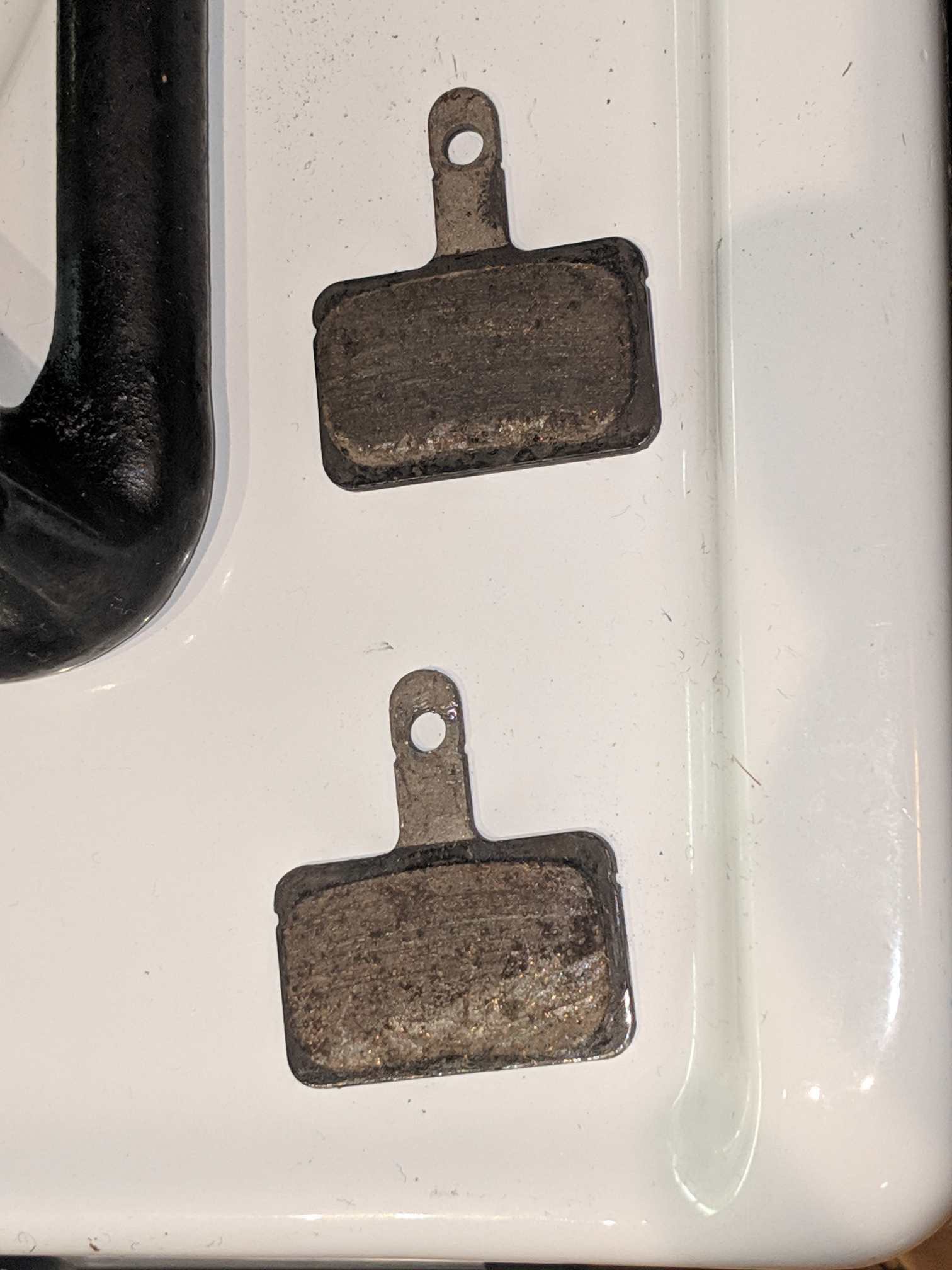 Should I worry about uneven disc brake pad wear? Bicycles Stack Exchange