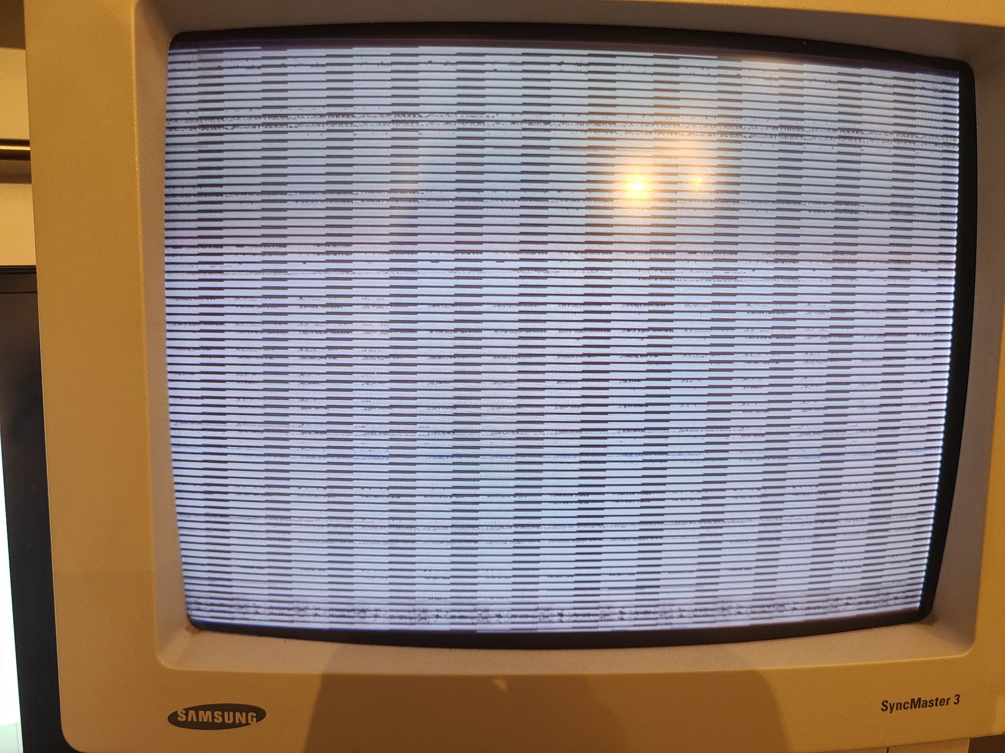 crt monitor Samsung SyncMaster 3 cannot show resolutions up from