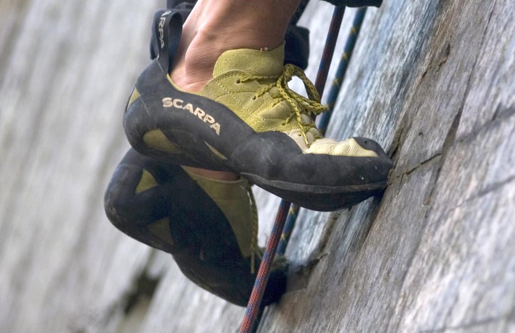 bouldering Why is it bad to use your whole foot in rock climbing The Great Outdoors Stack