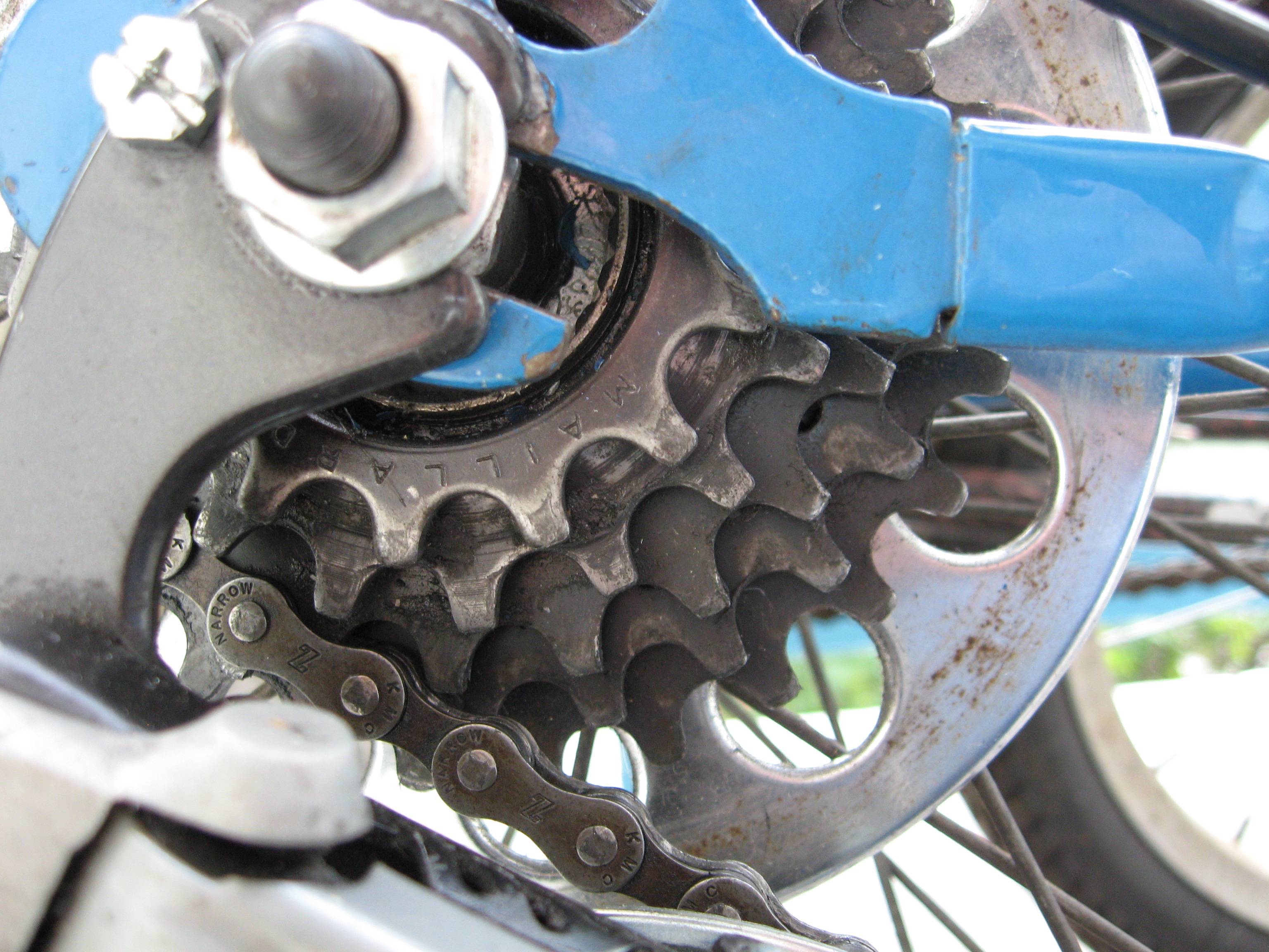 freewheel What could be the reason for chain skipping Bicycles Stack Exchange