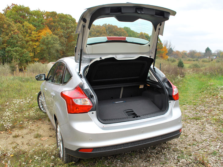usa Parcel shelves in small hire cars in the US Travel Stack Exchange