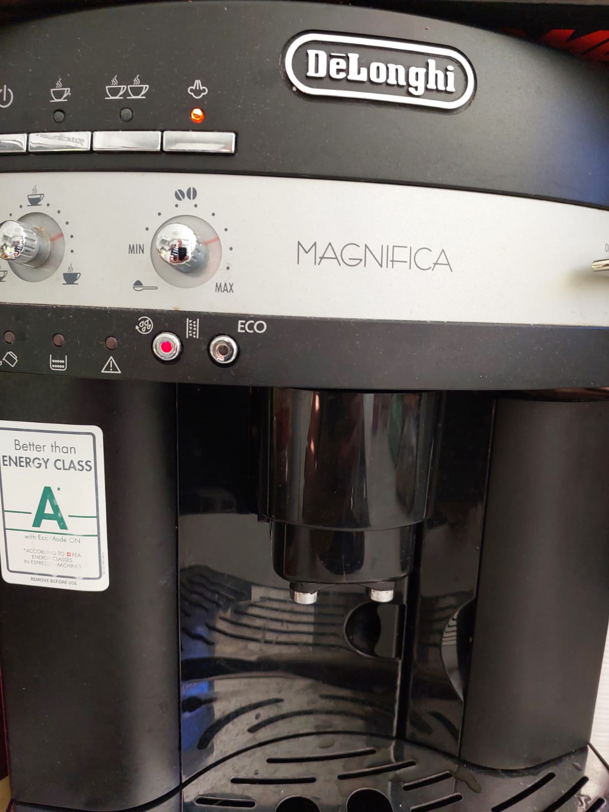 troubleshooting What's wrong with the coffee machine? What does the