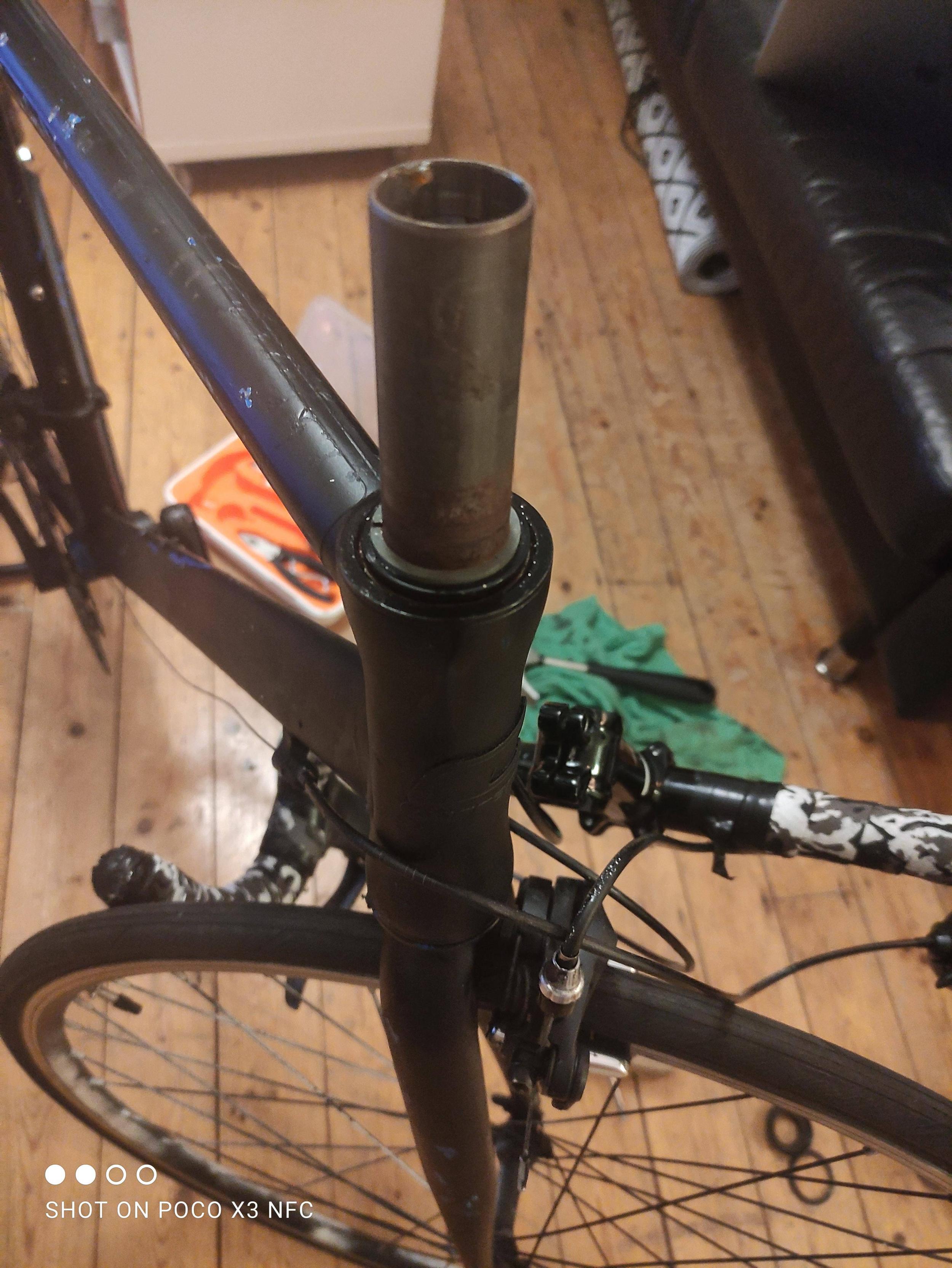 rust Fork seized to frame can I just hammer it down now? Bicycles Stack Exchange