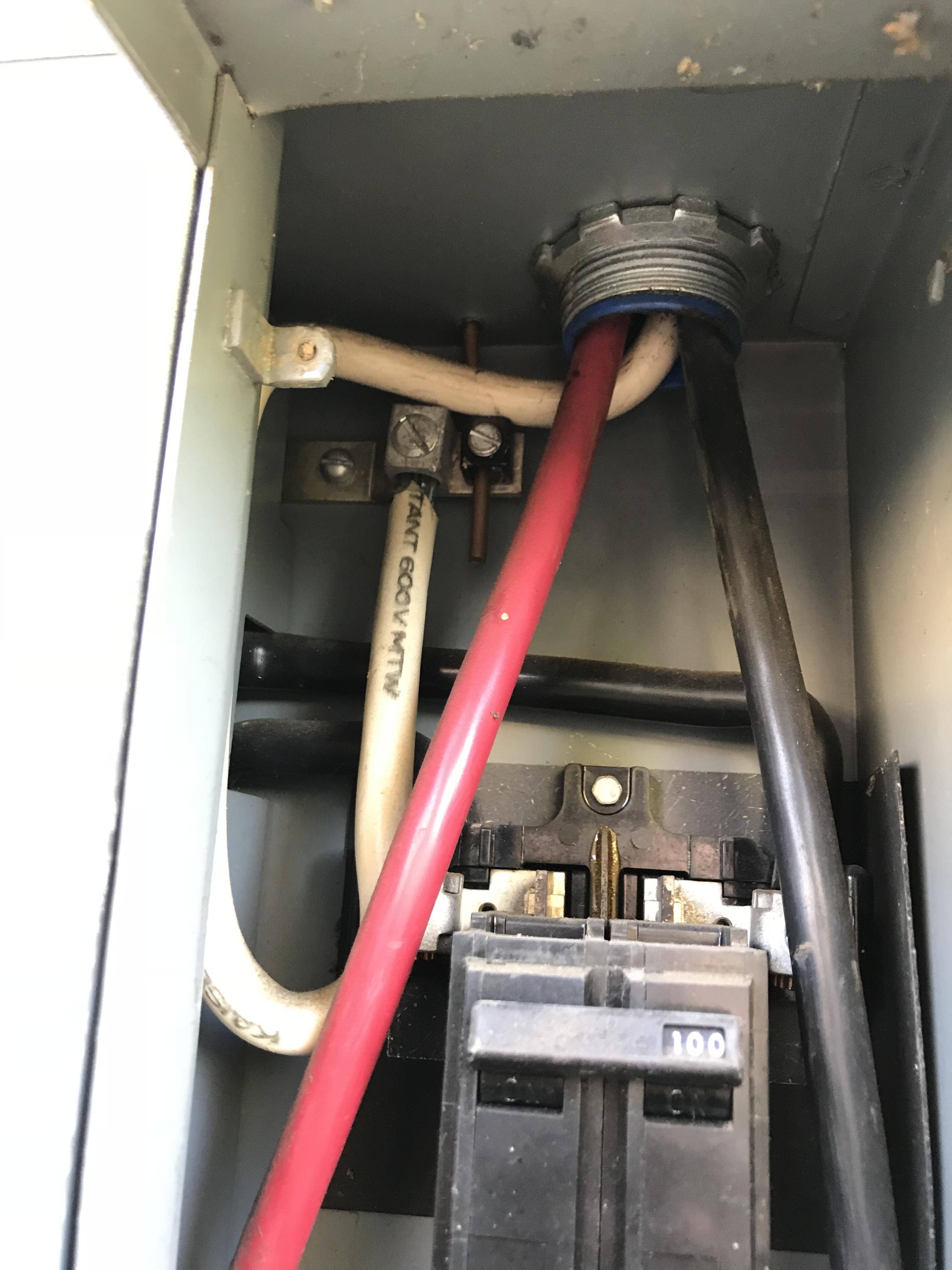 electrical Connecting a ground wire (SER cable) to a main disconnect