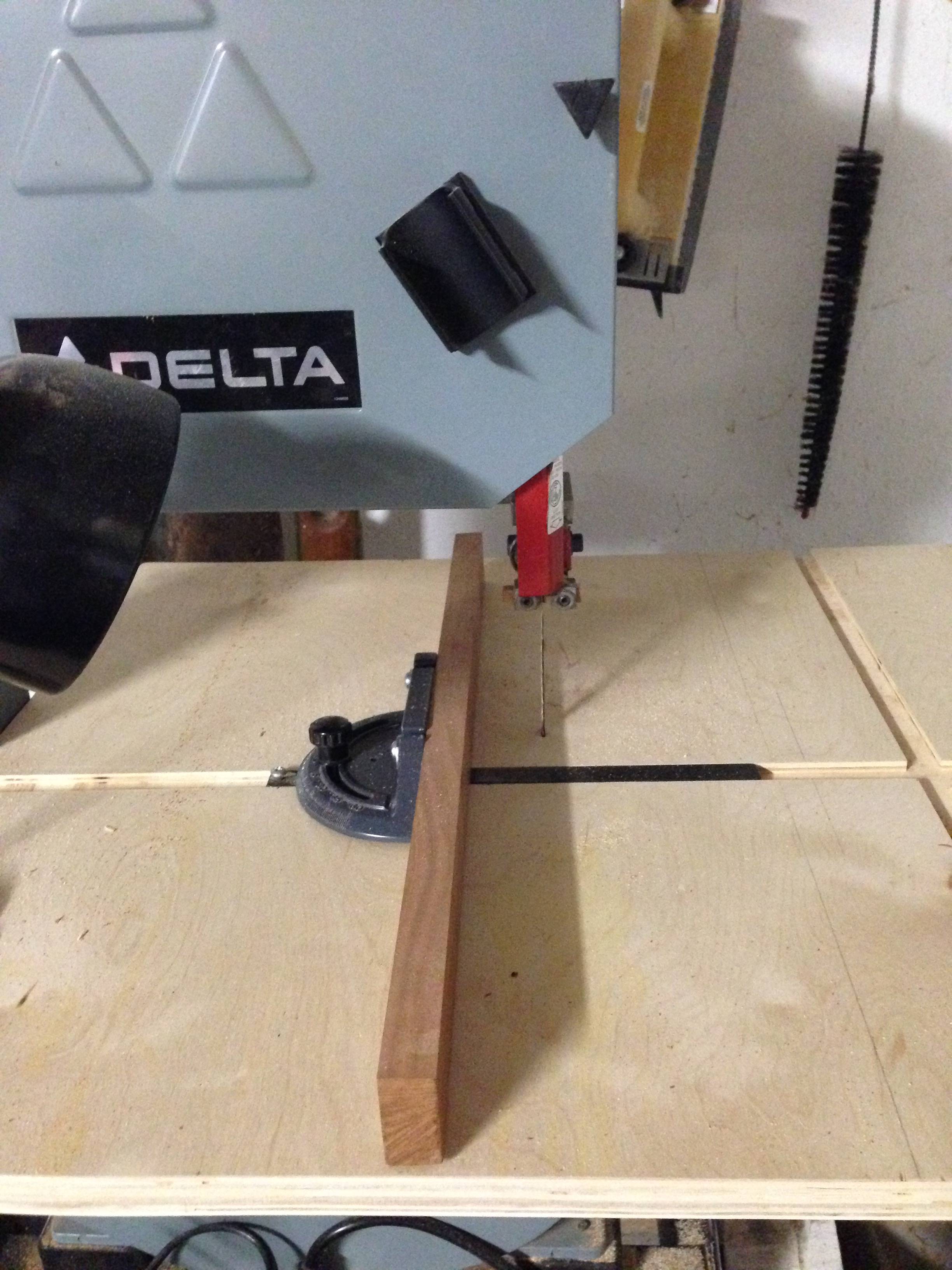 band saw What can I do to eliminate drift when cutting with my